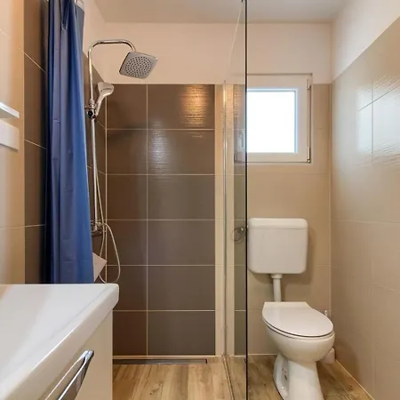 Mit Privatpool Fuer 8 Personen Ca 110 Qm In Valtura, Istrien Suedkueste Von Istrien